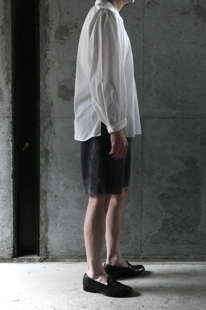 SARTO/TUCKED SLEEVE EMBROIDERY BLOUSE