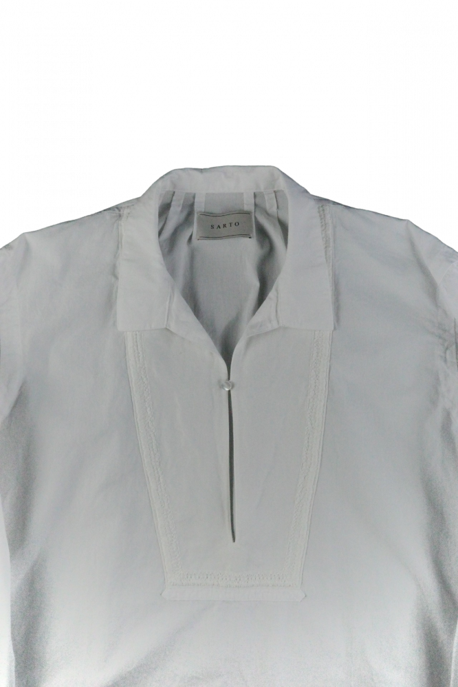 SARTO/TUCKED SLEEVE EMBROIDERY BLOUSE