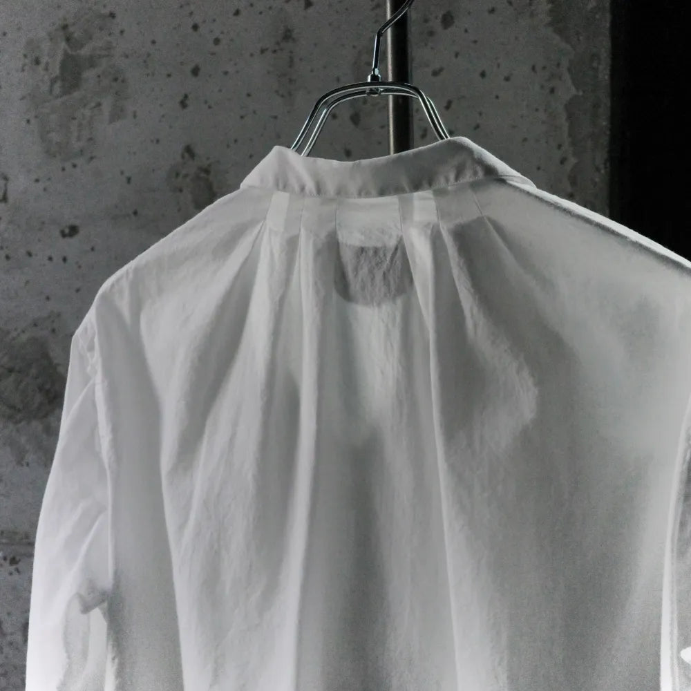 SARTO/TUCKED SLEEVE EMBROIDERY BLOUSE