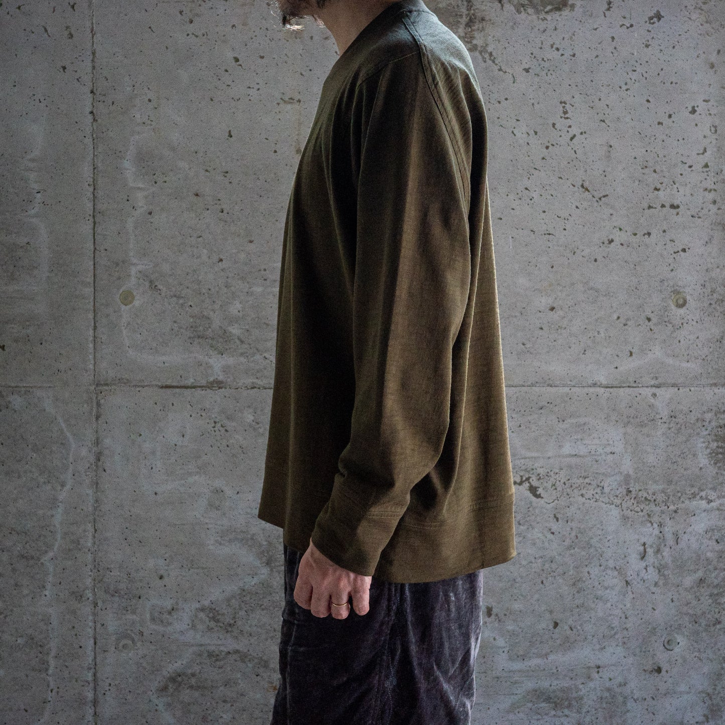 WONDER ROOM/L/S Crewneck Tee