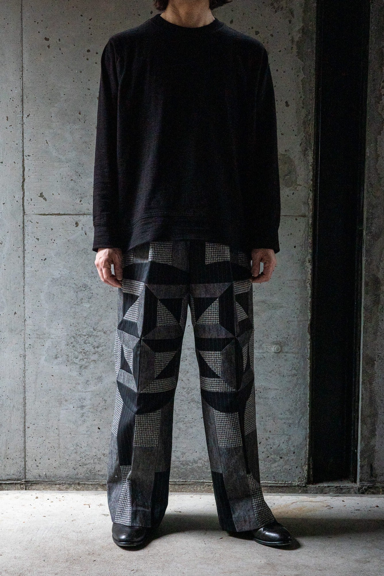 Spomenik/Wide tuck pants 005