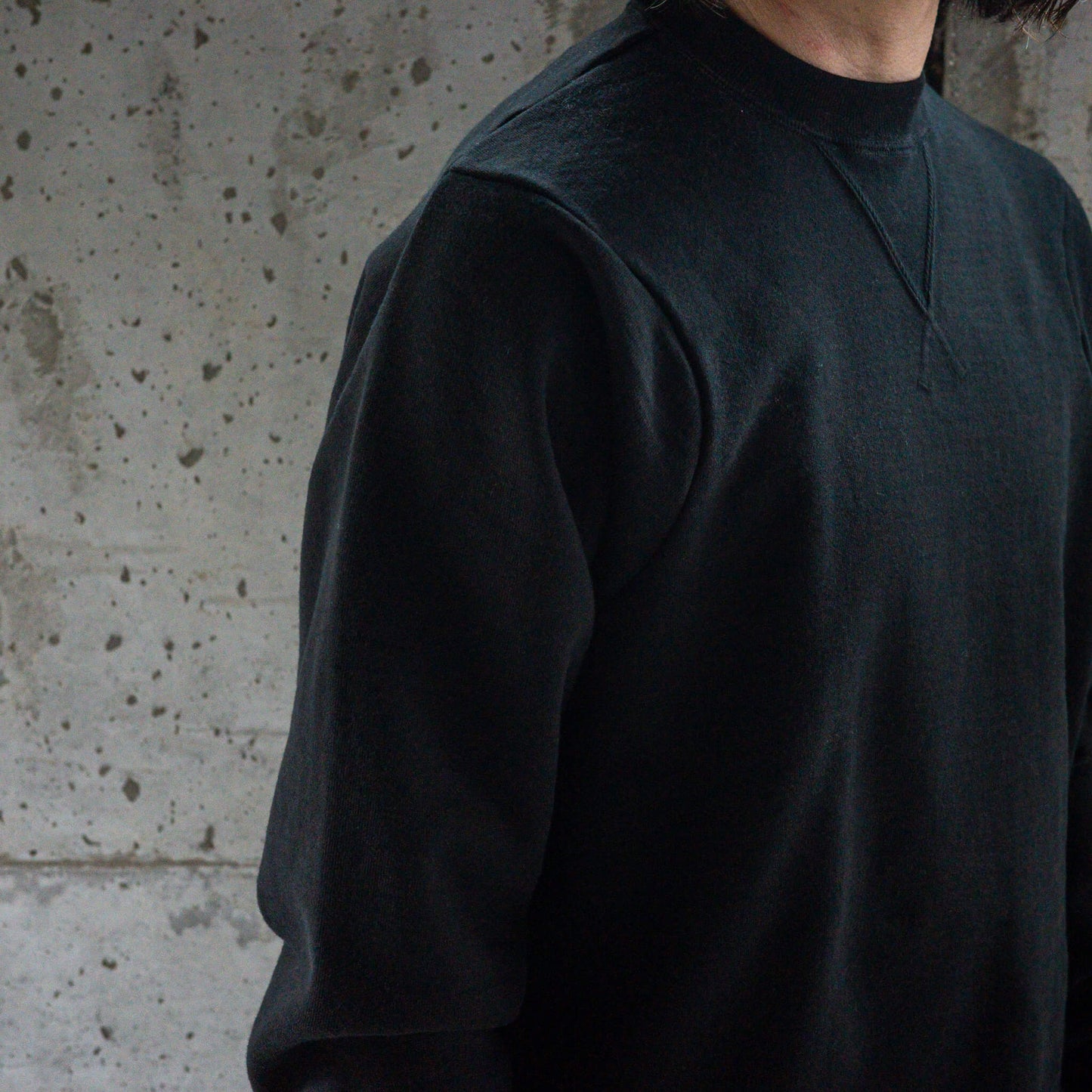 WONDER ROOM/Crewneck Sweat Shirt