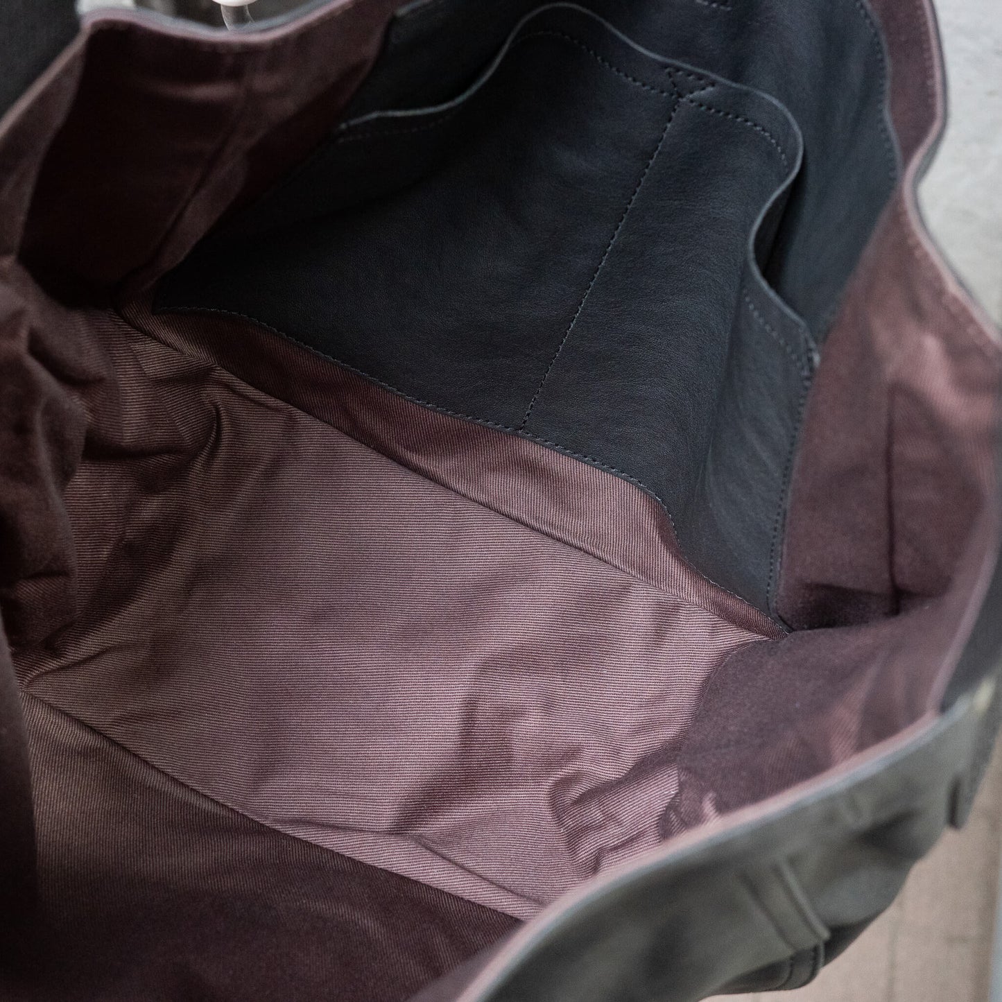 T.T Taiga Takahashi(ティー・ティー/タイガ タカハシ)/Lot.018 Newsboy Bag Horse Leather Small