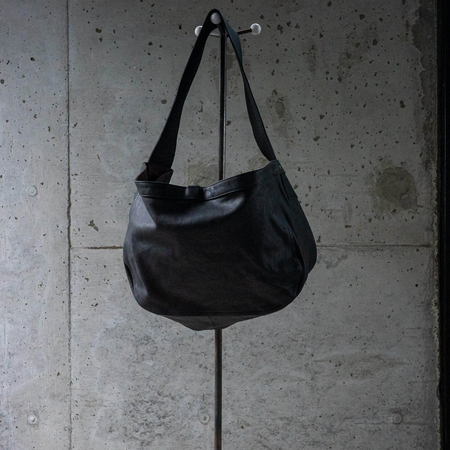 T.T Taiga Takahashi(ティー・ティー/タイガ タカハシ)/Lot.004 Newsboy Bag Horse Leather