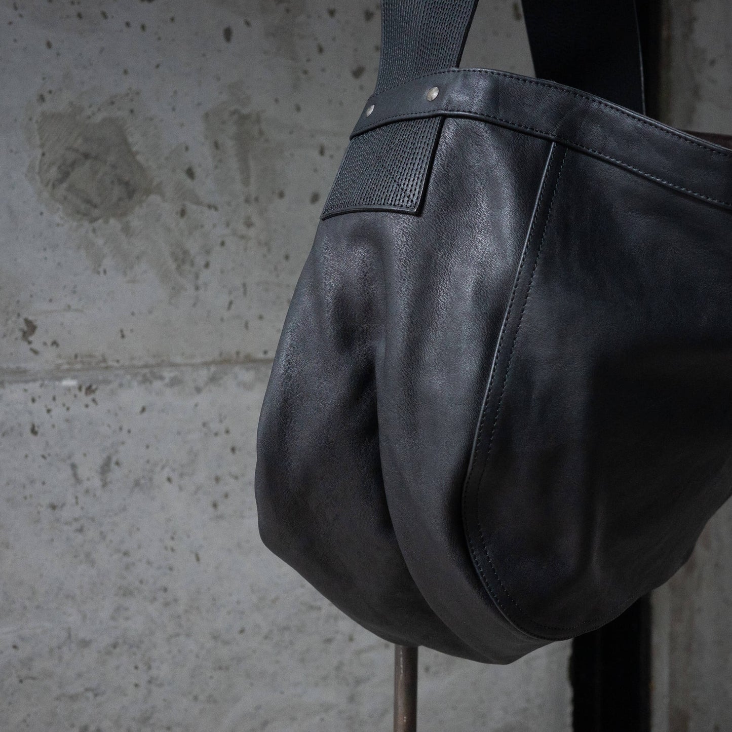 T.T Taiga Takahashi(ティー・ティー/タイガ タカハシ)/Lot.004 Newsboy Bag Horse Leather