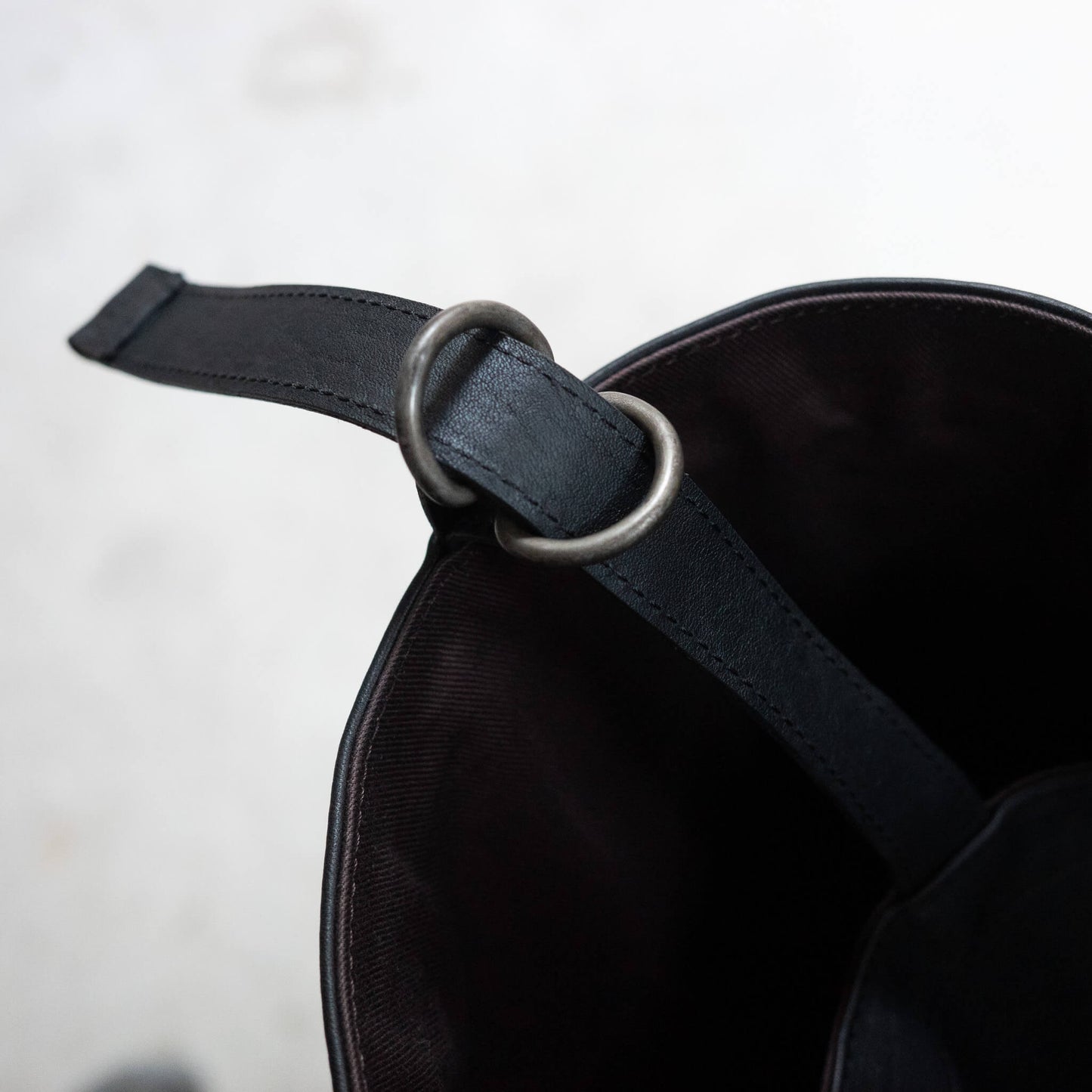 T.T Taiga Takahashi(ティー・ティー/タイガ タカハシ)/Lot.004 Newsboy Bag Horse Leather