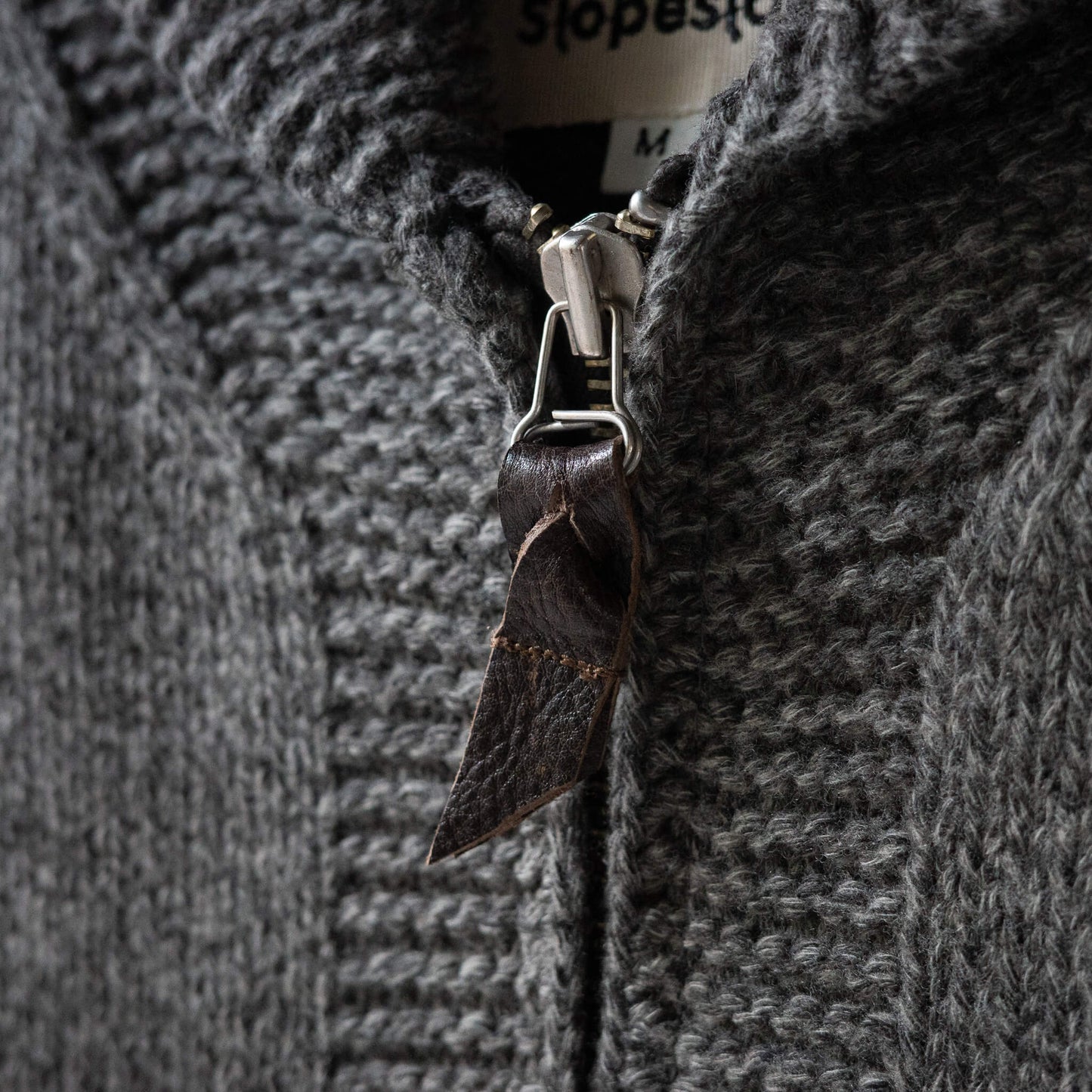 Slopeslow(スロープスロウ)/cowichan sweater