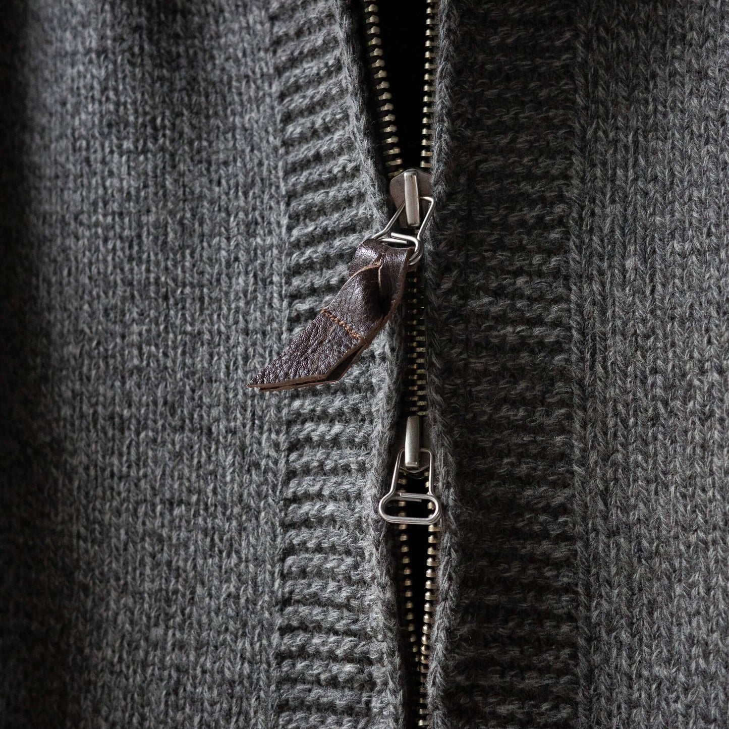Slopeslow(スロープスロウ)/cowichan sweater