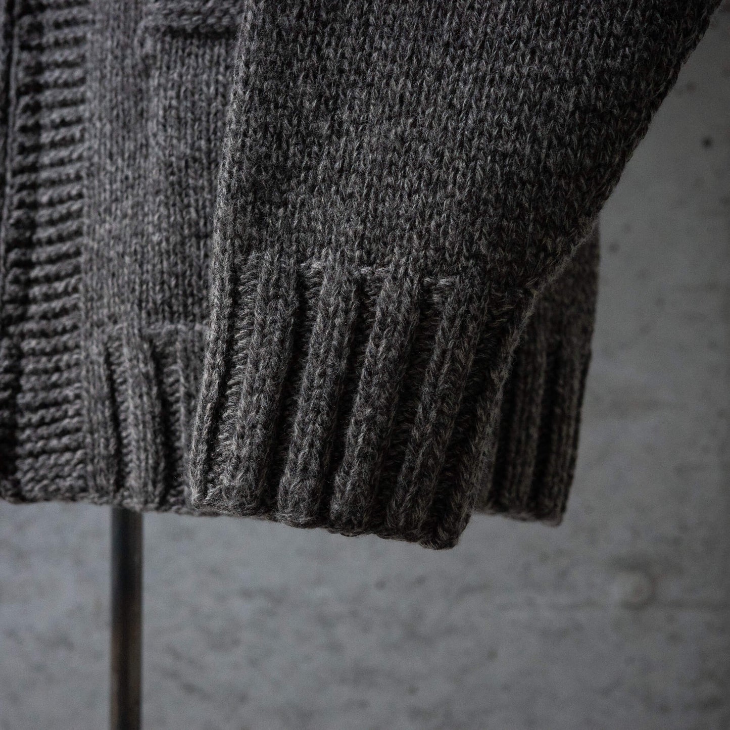 Slopeslow(スロープスロウ)/cowichan sweater