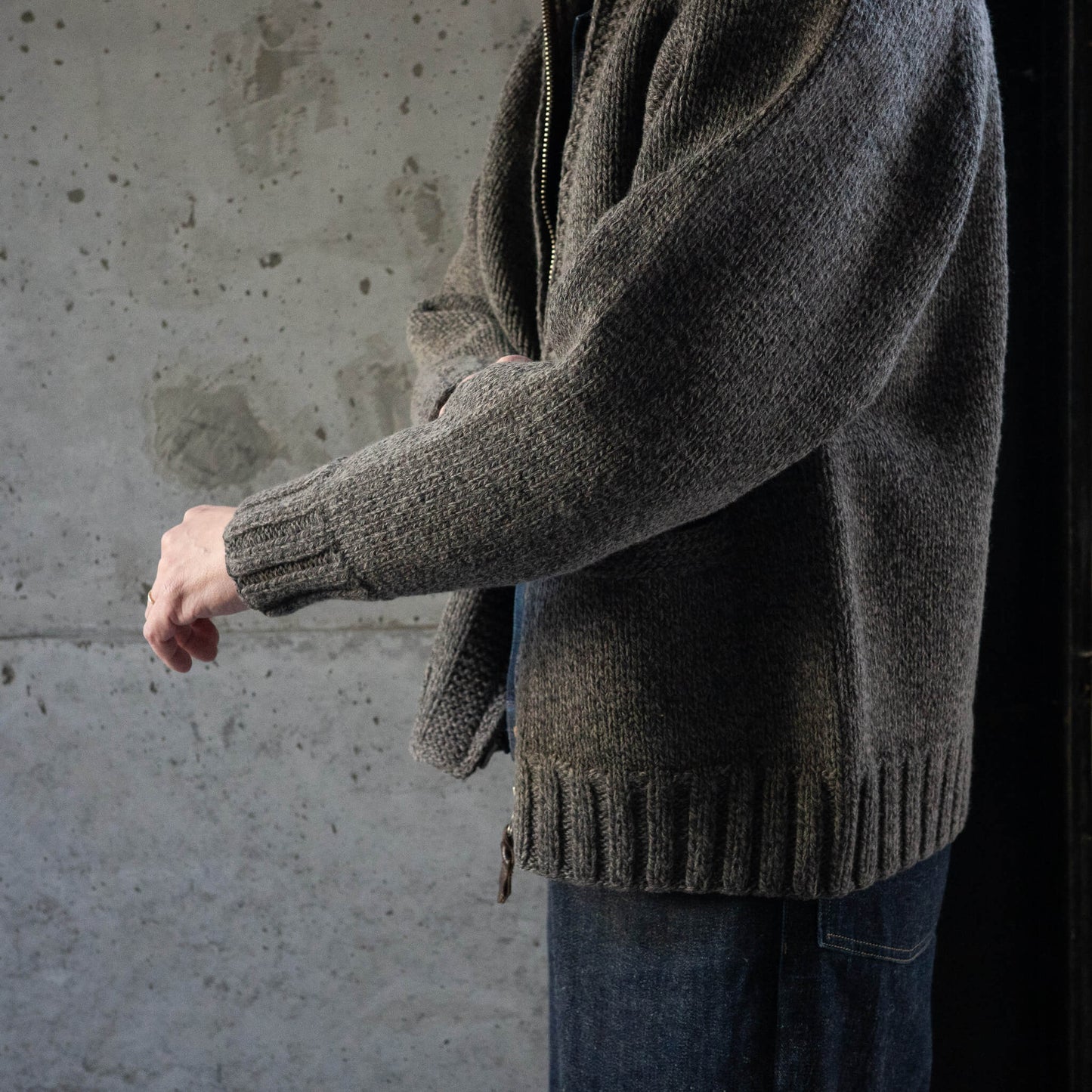Slopeslow(スロープスロウ)/cowichan sweater