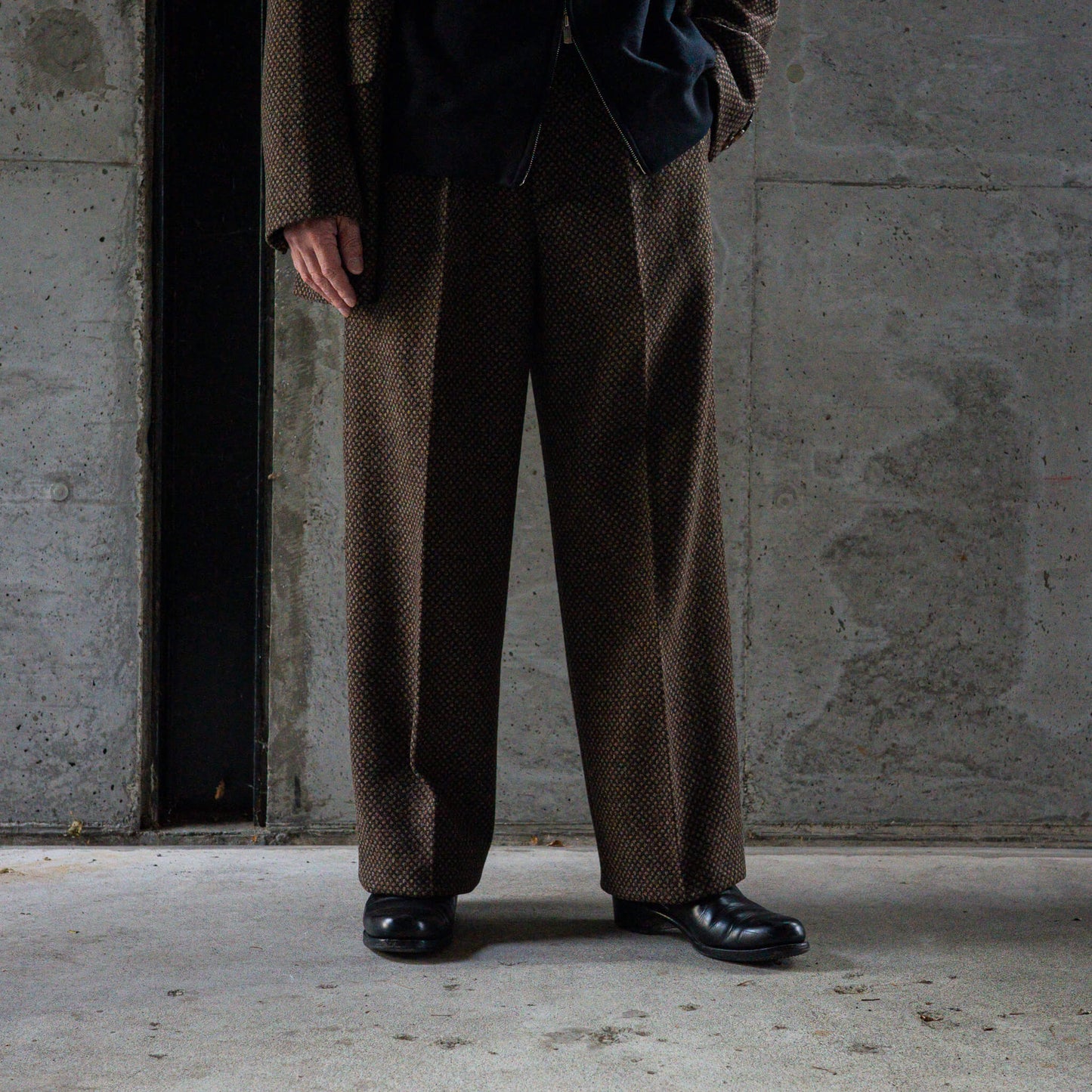 BISOWN(ビソウン)/HEAVY WOOL 1TUCK EASY SLACKS