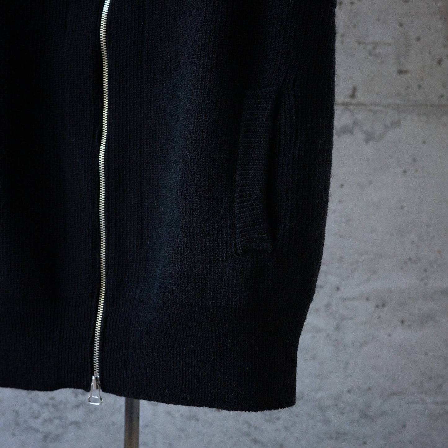 Slopeslow(スロープスロウ)/zip front vest