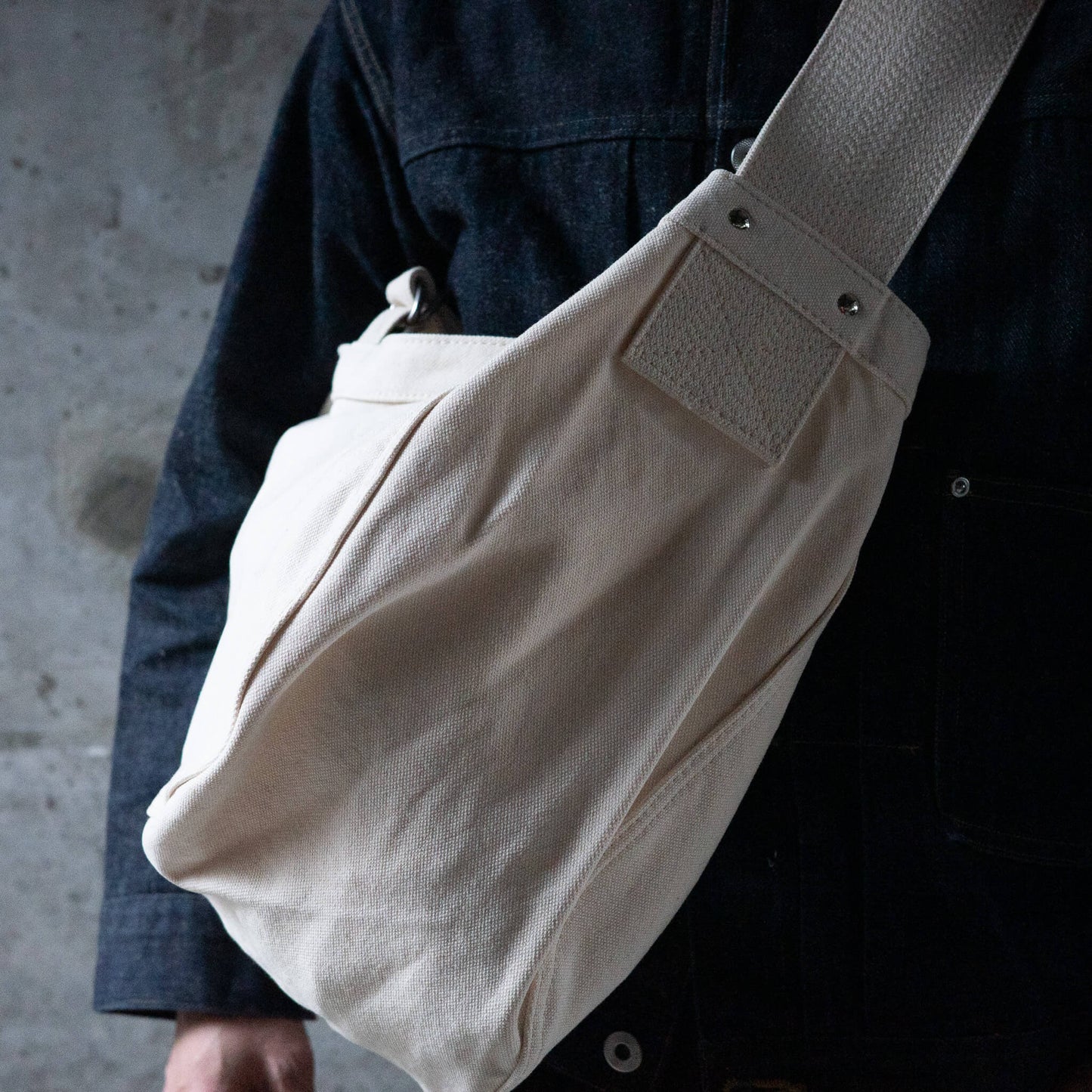 T.T Taiga Takahashi(ティー・ティー/タイガ タカハシ)/Lot.004 Newsboy Bag