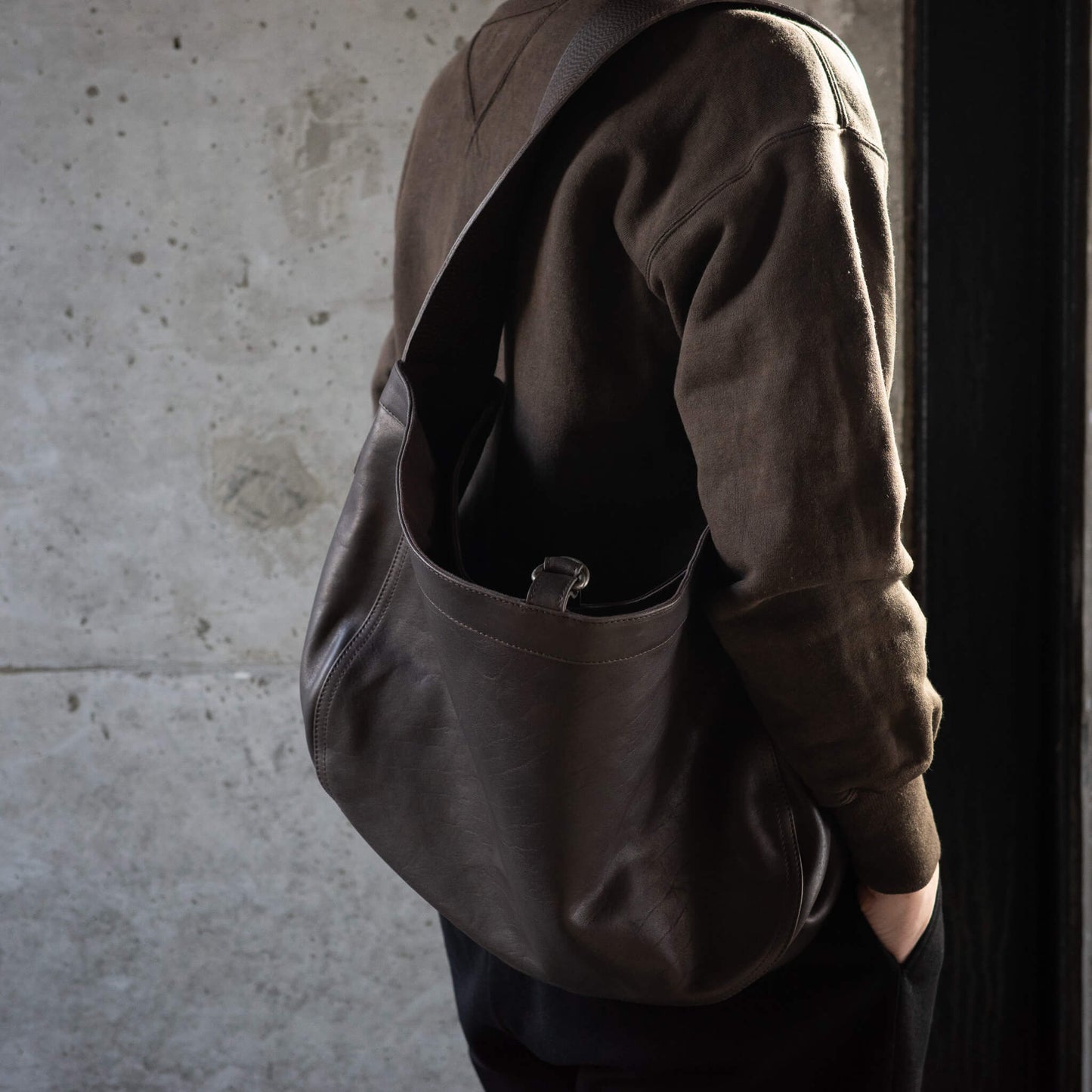 T.T Taiga Takahashi(ティー・ティー/タイガ タカハシ)/Lot.004 Newsboy Bag Horse Leather BROWN