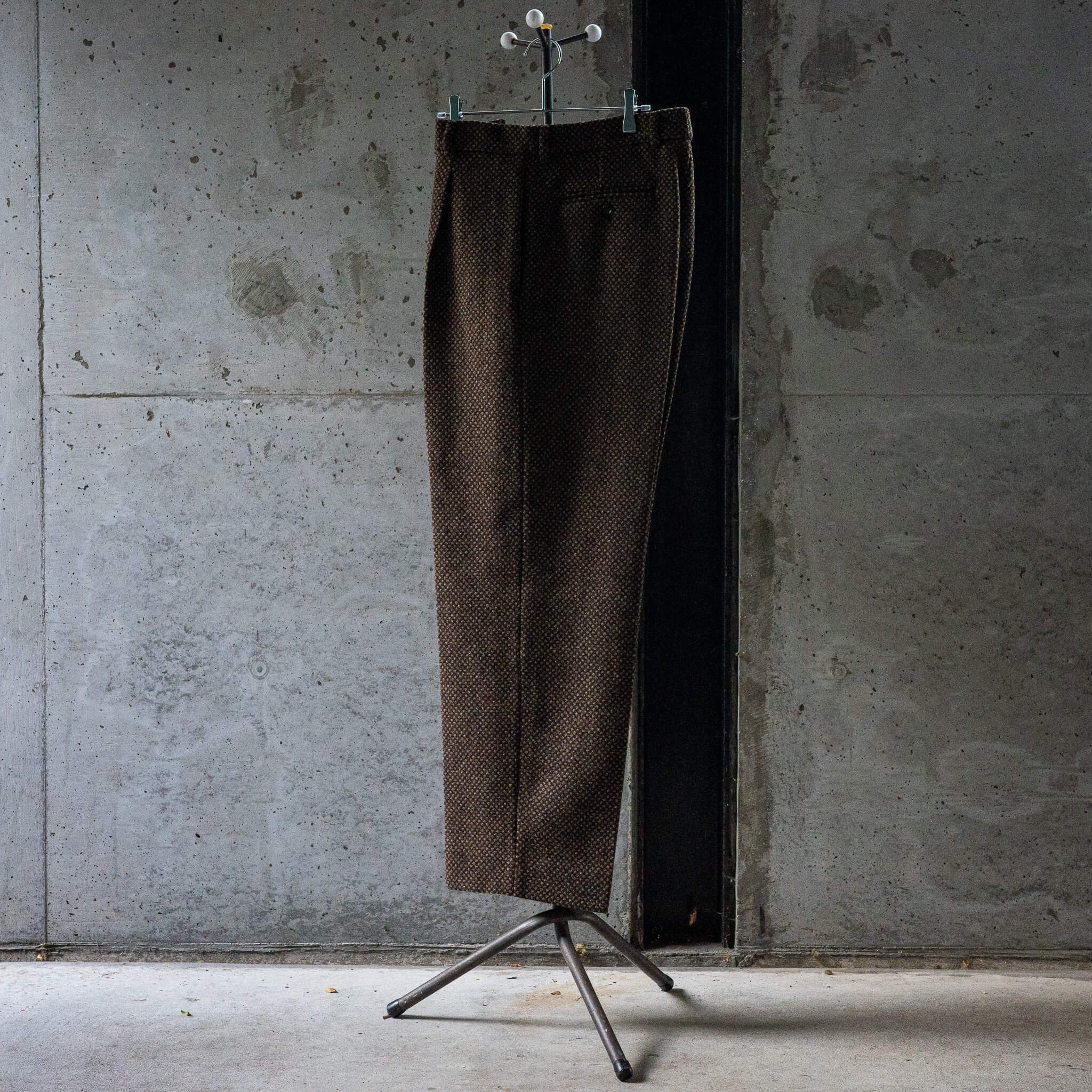 BISOWN(ビソウン)/HEAVY WOOL 1TUCK EASY SLACKS – PEAU DE L'OURS