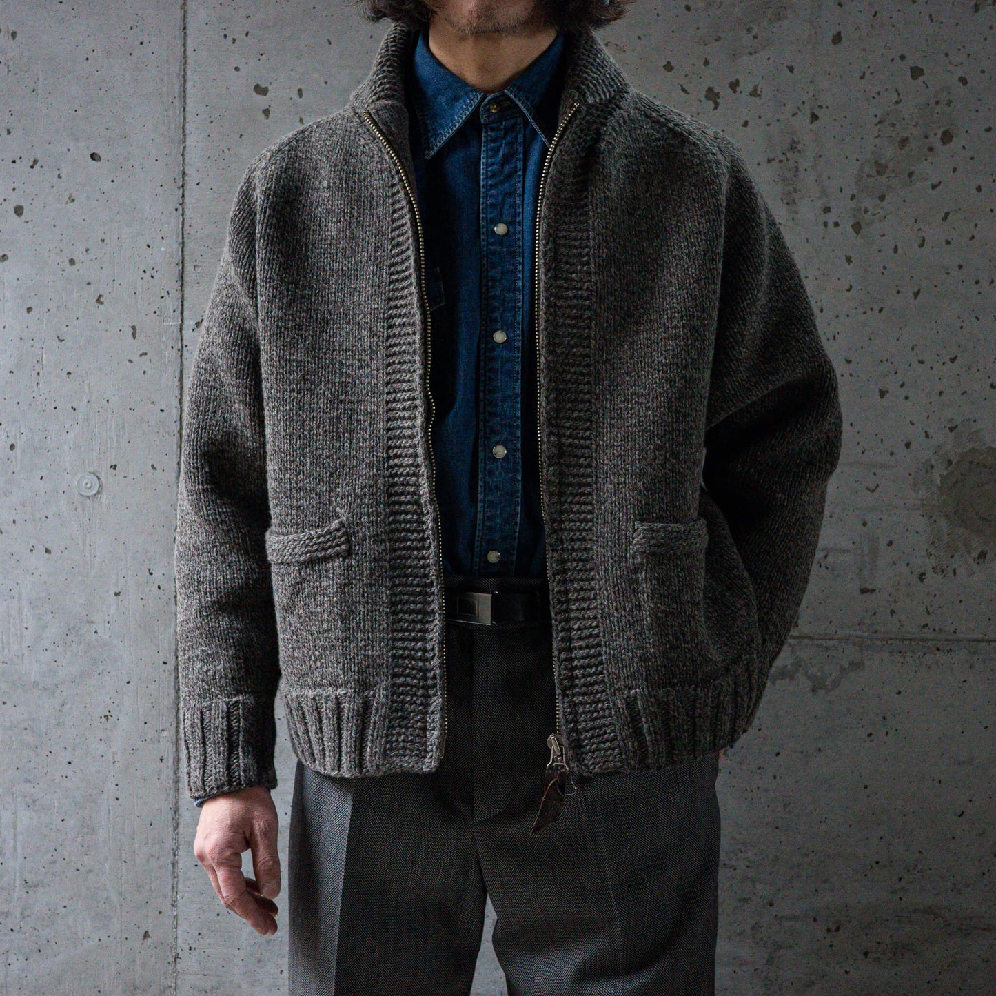 Slopeslow(スロープスロウ)/cowichan sweater