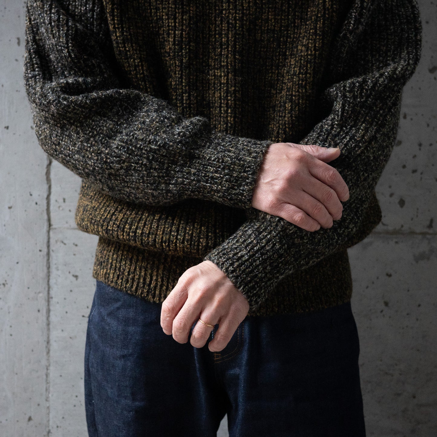Slopeslow(スロープスロウ)/crew neck sweater