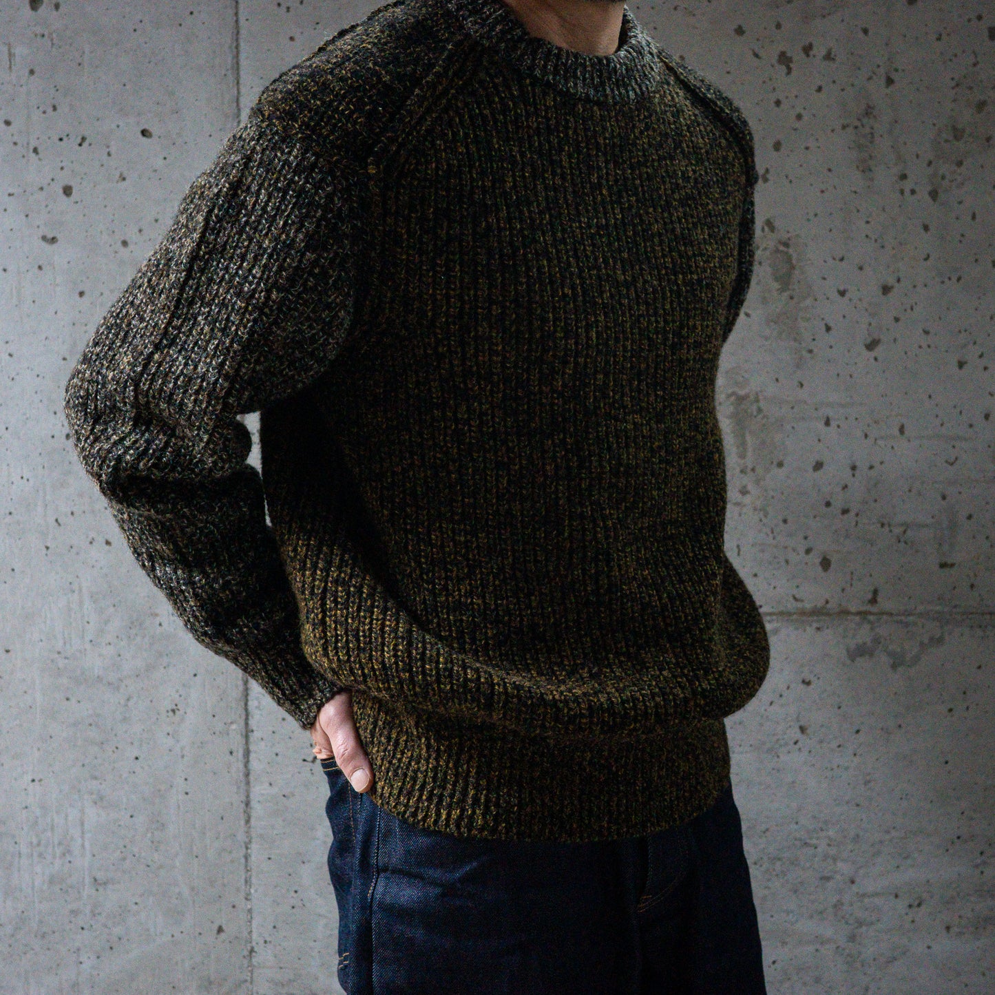 Slopeslow(スロープスロウ)/crew neck sweater