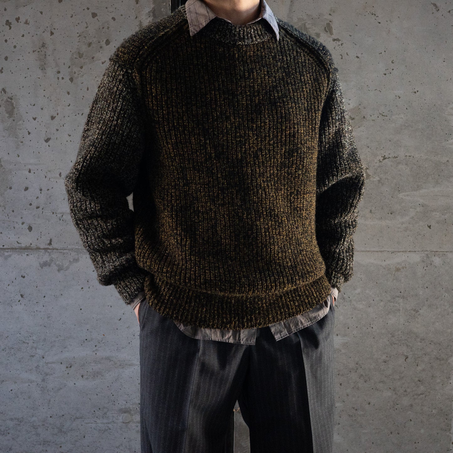 Slopeslow(スロープスロウ)/crew neck sweater