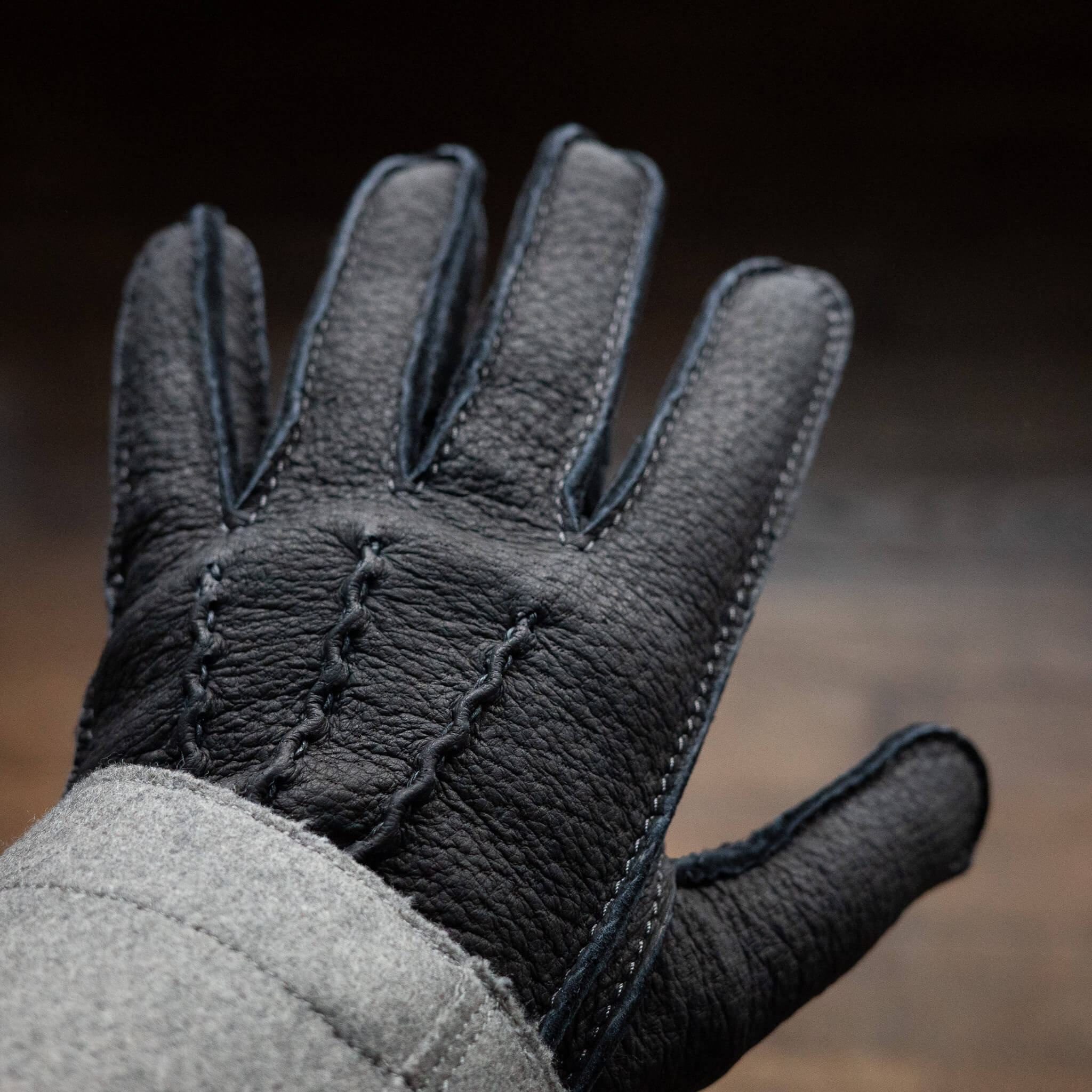 Post Production(ポストプロダクション)/COUNTRY GLOVES Black – PEAU