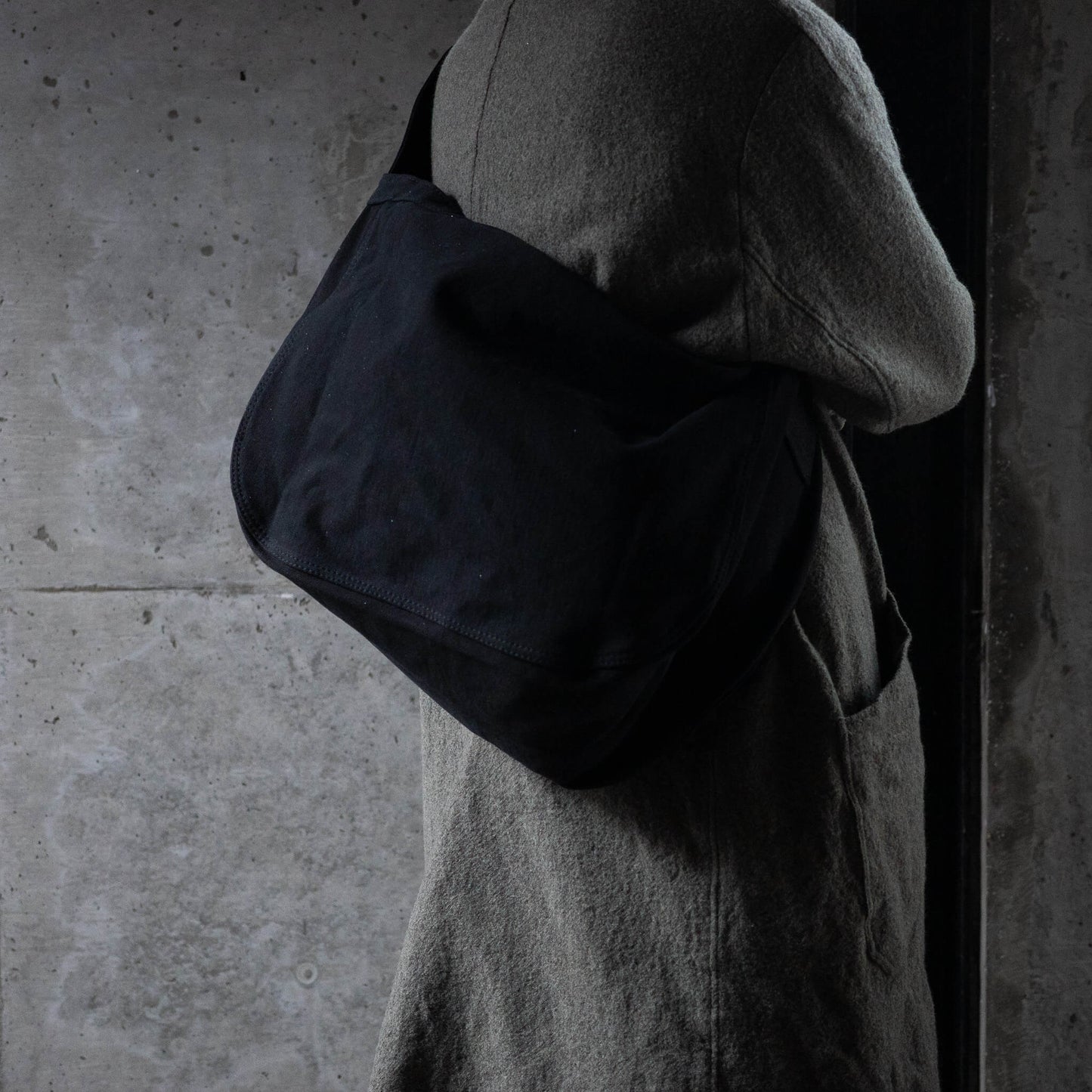 T.T Taiga Takahashi(ティー・ティー/タイガ タカハシ)/Lot.004 Newsboy Bag