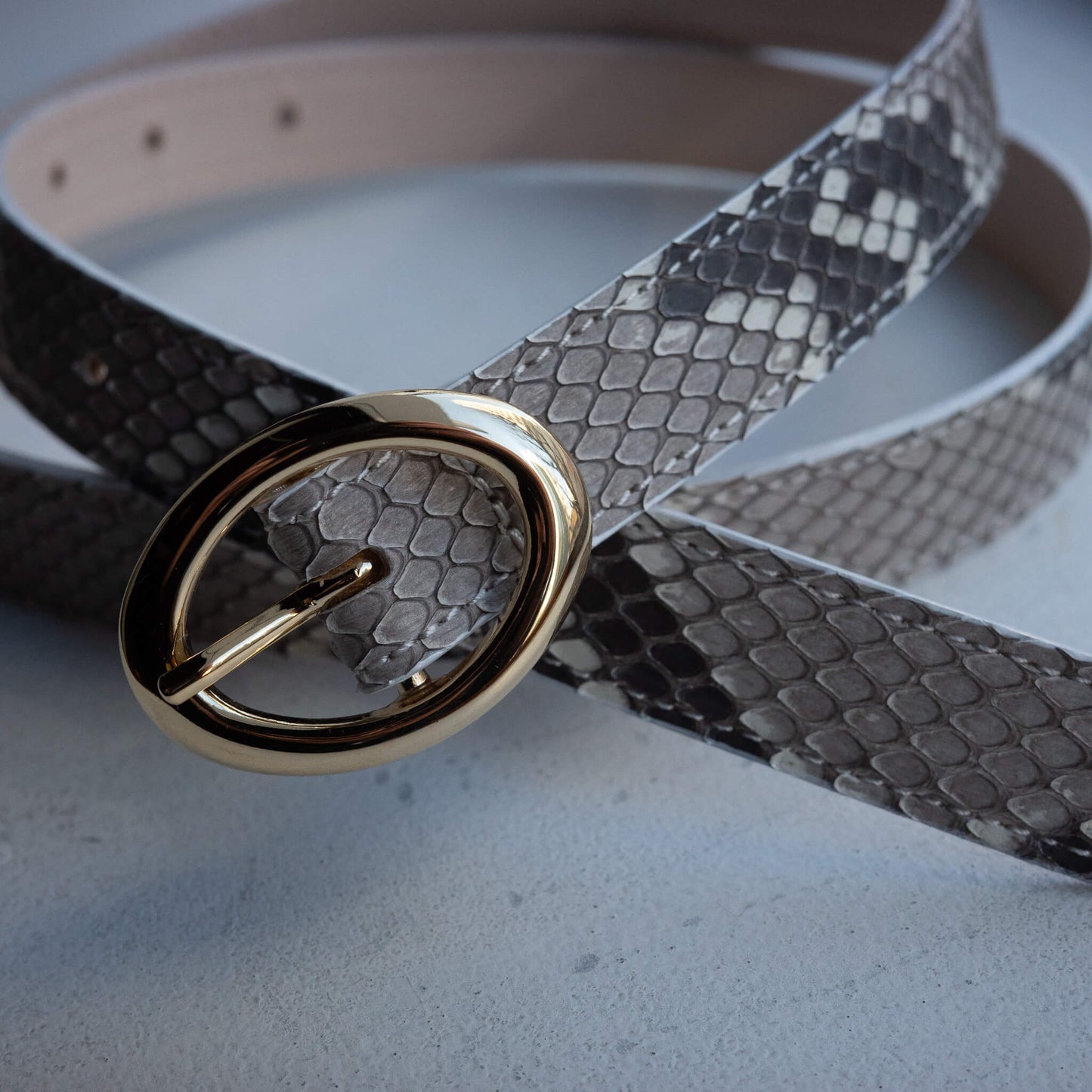 BISOWN(ビソウン)/PYTHON OVAL BELT/NA