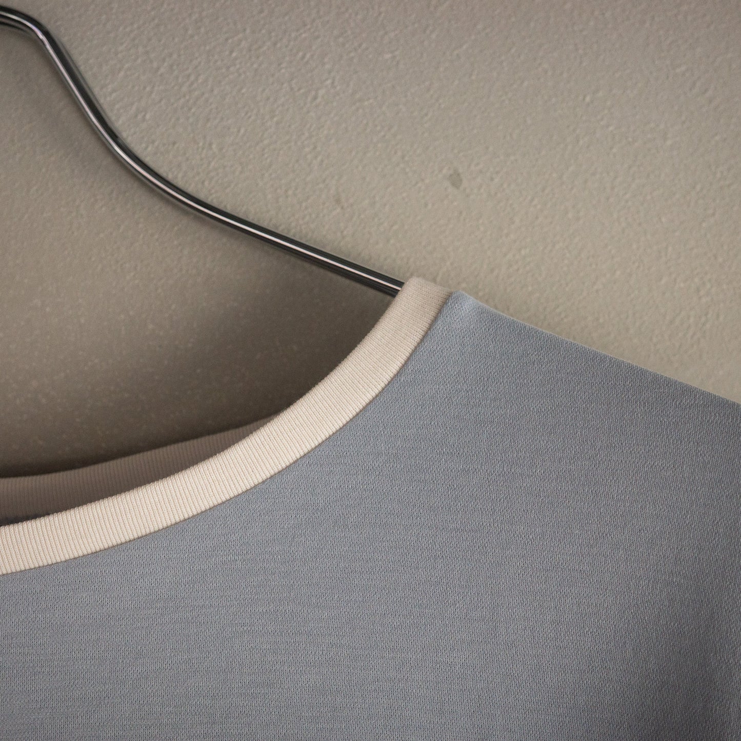 BISOWN(ビソウン)/PIMA MOKLODI RINGER TEE SMOKE BLUE×WHITE