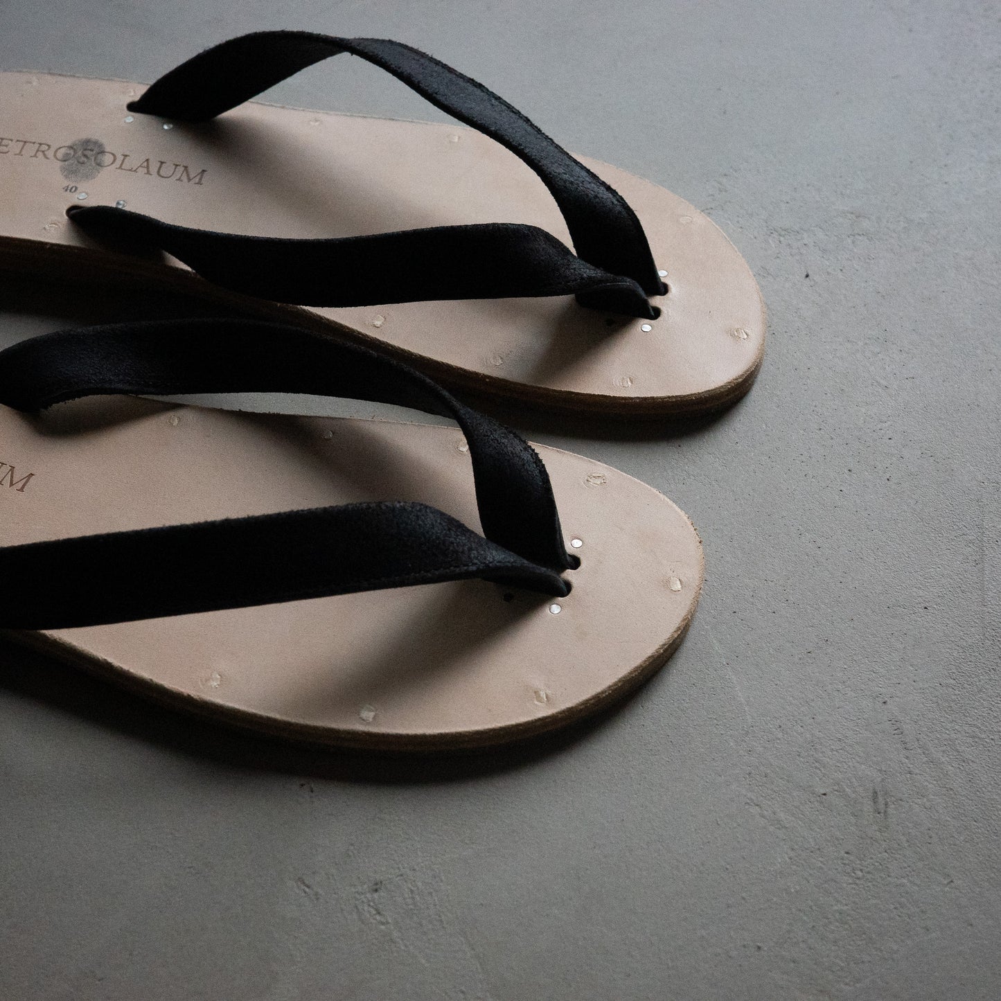 PETROSOLAUM(ペテロオラウム)/b-sandals
