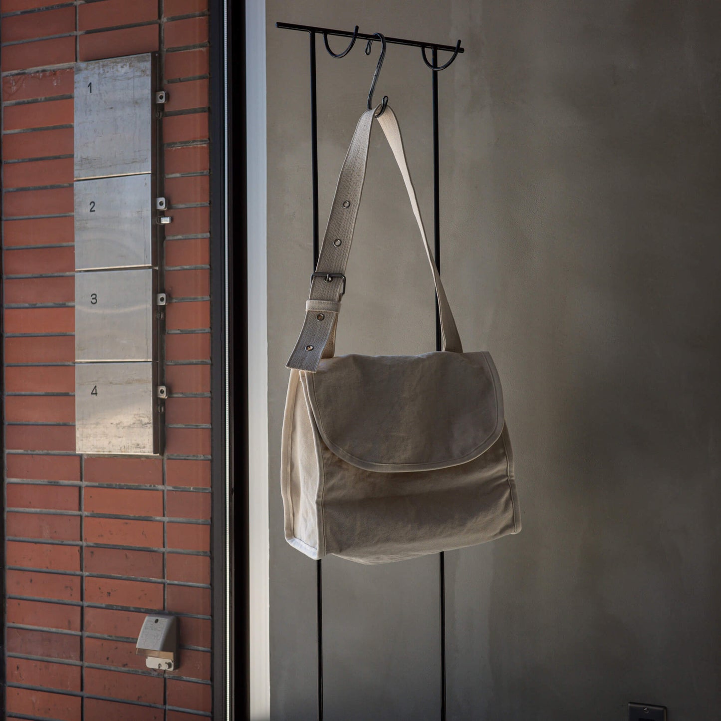 T.T Taiga Takahashi(ティー・ティー/タイガ タカハシ)/Lot.034 Letter Carrier Bag