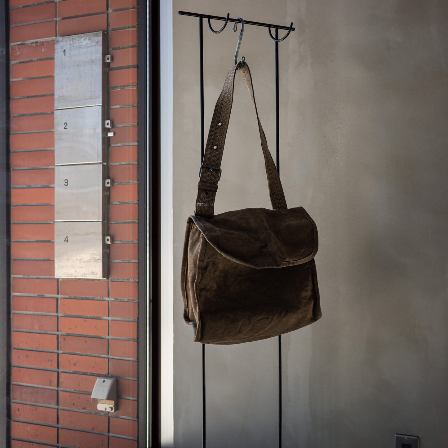 T.T Taiga Takahashi(ティー・ティー/タイガ タカハシ)/Lot.034 Letter Carrier Bag